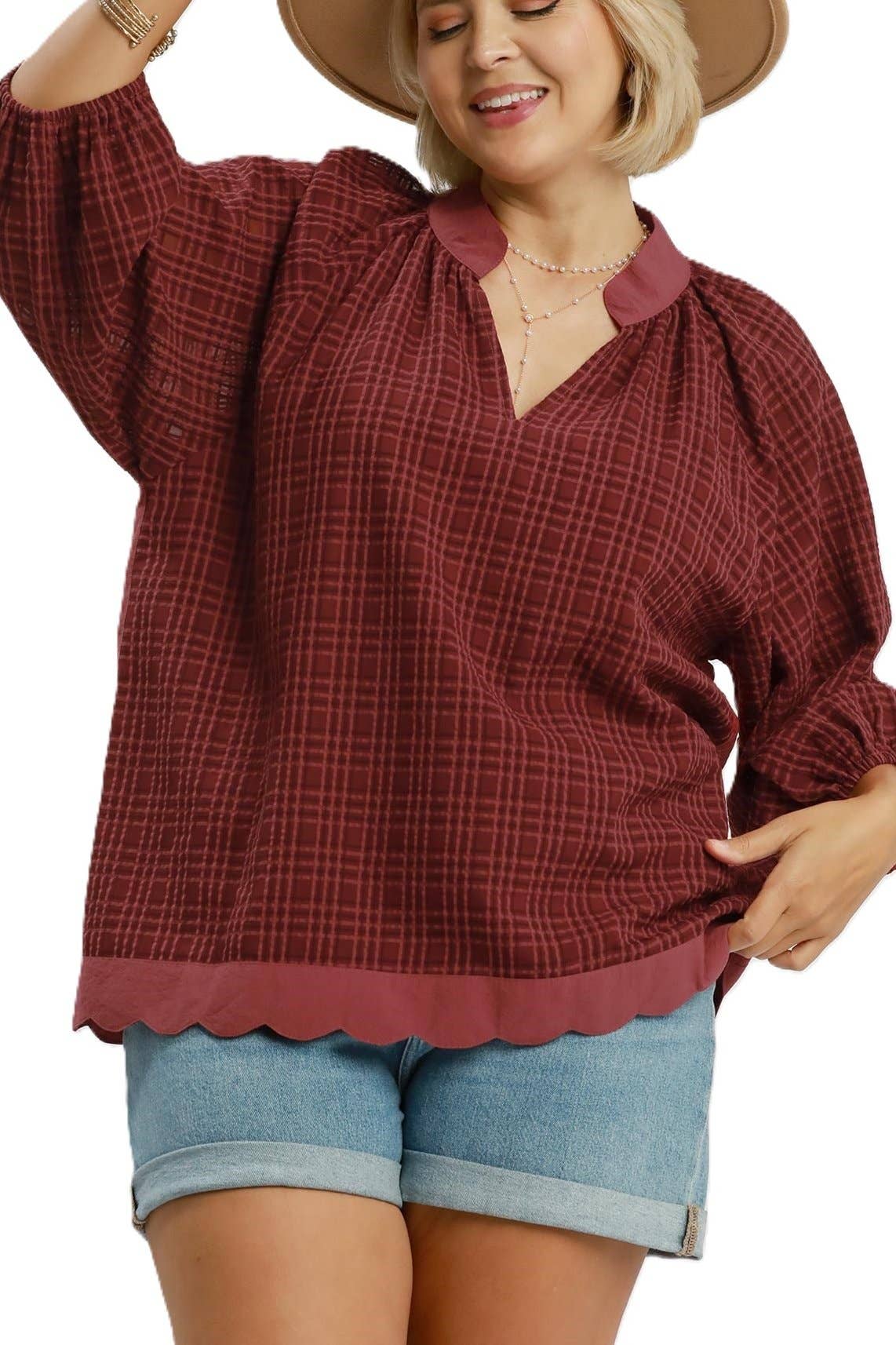 Plus Textured Plaid Scallop Hem Detail Top