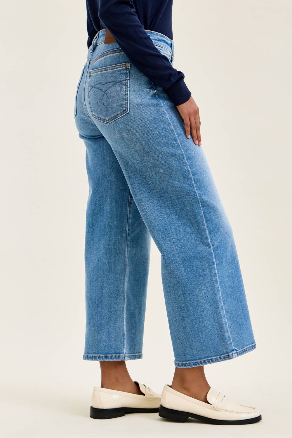 Claudia Wide Leg Jeans in Ease Blue - Judy Blues