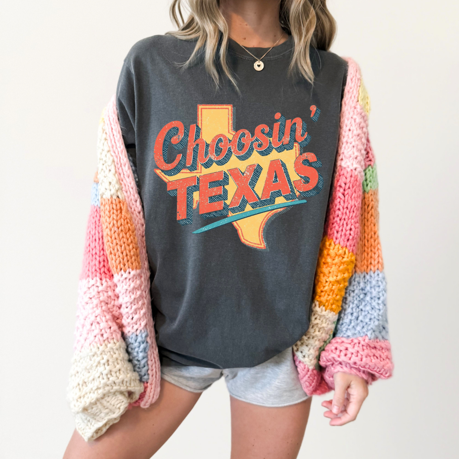 Choosin’ Texas Graphic Tee